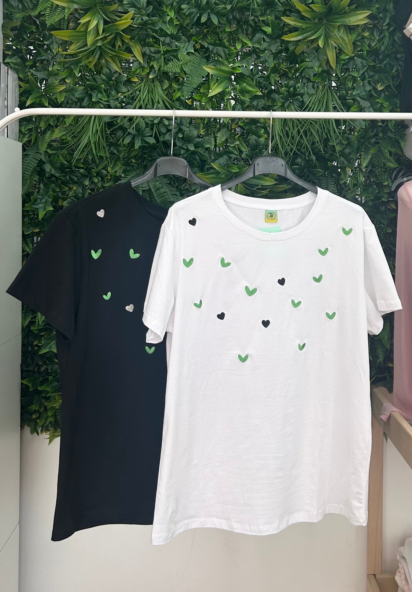 Camiseta corazones