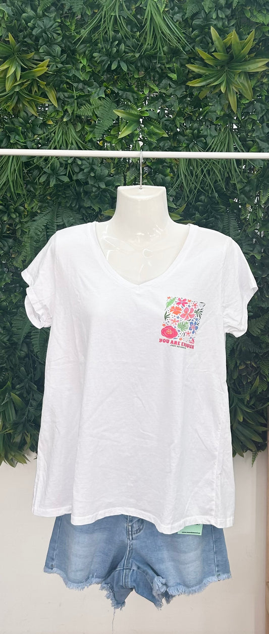 Camiseta cuello de pico You are enough