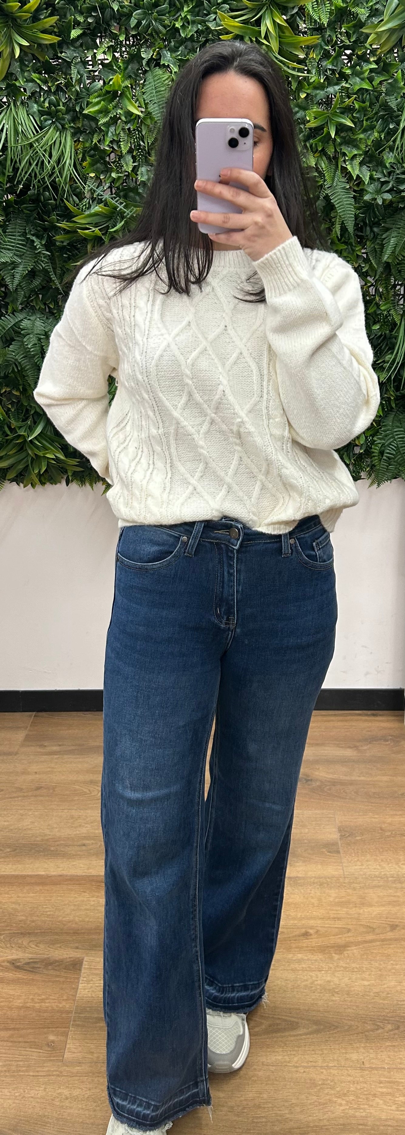 Pantalon recto oscuro