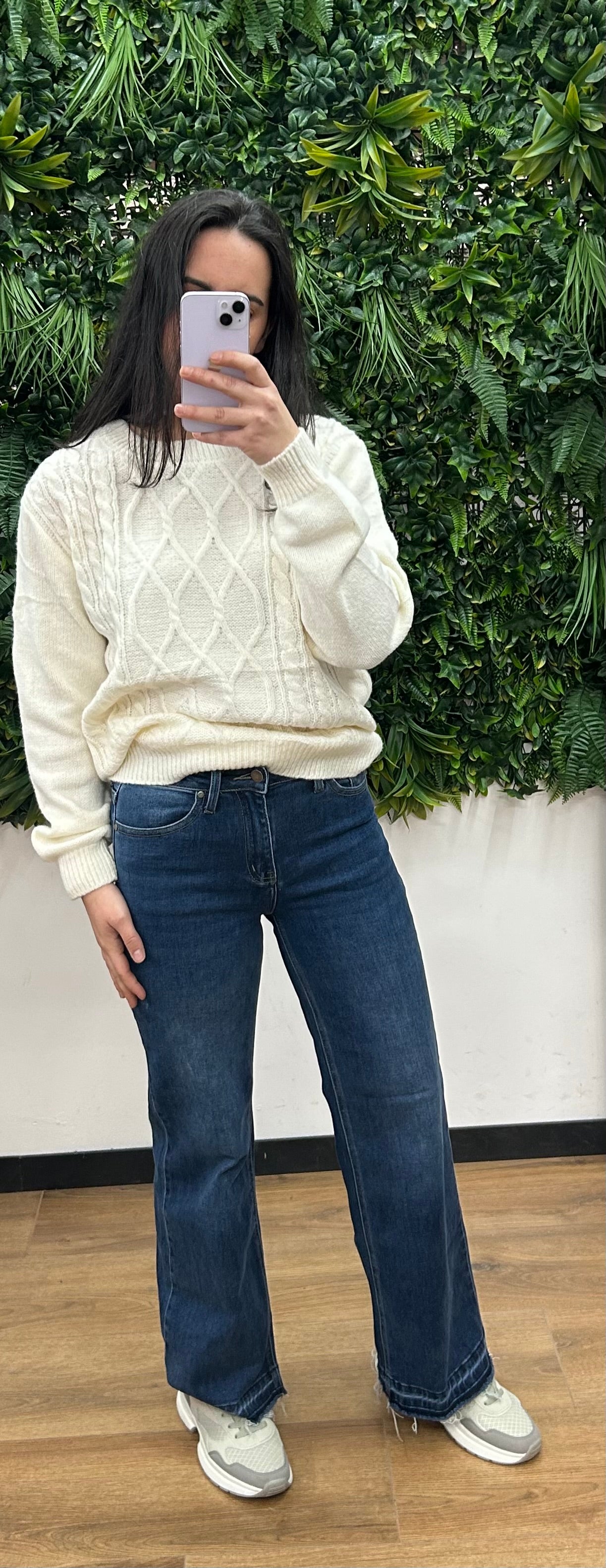 Pantalon recto oscuro